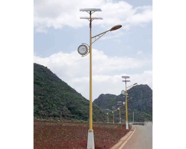 民族特色太陽能路燈