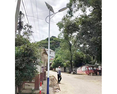 鄉村太陽能路燈